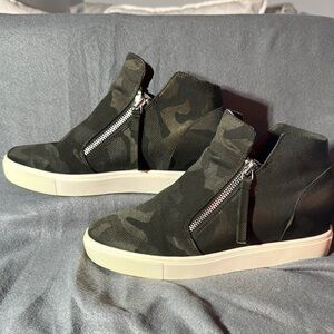 Steve Madden Camouflage High-Top Sneakers
